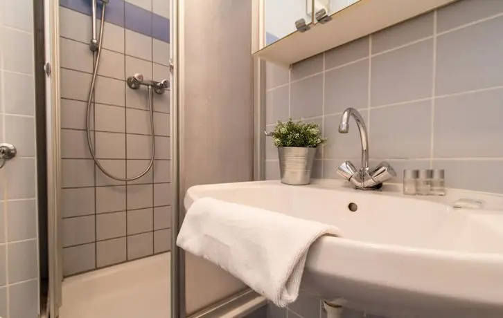 CheckVienna - Apartmenthaus Hietzing 