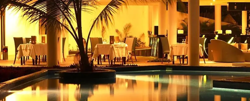 Le Reve Boutique Beachfront Hotel 