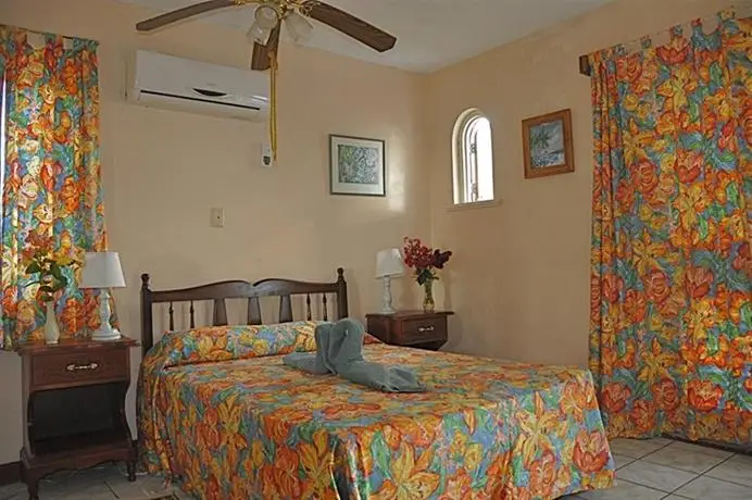 Carib Beach Apartments Negril 