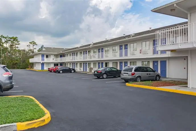 Motel 6 Fort Pierce