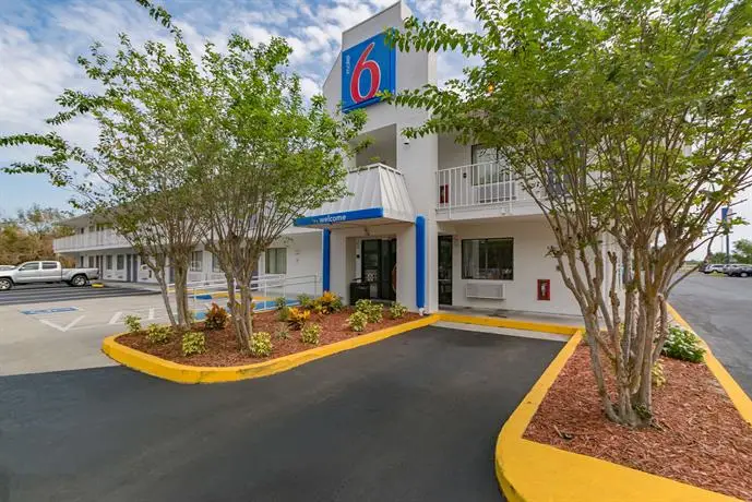 Motel 6 Fort Pierce