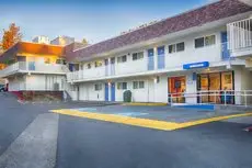 Motel 6 Mammoth Lakes 