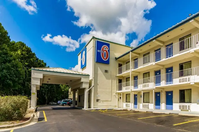 Motel 6 Southwest Raleigh - Cary 