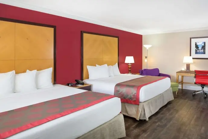 Ramada by Wyndham Miami Springs/Miami International Airport 