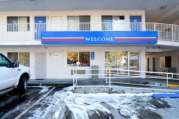 Motel 6 Big Bear