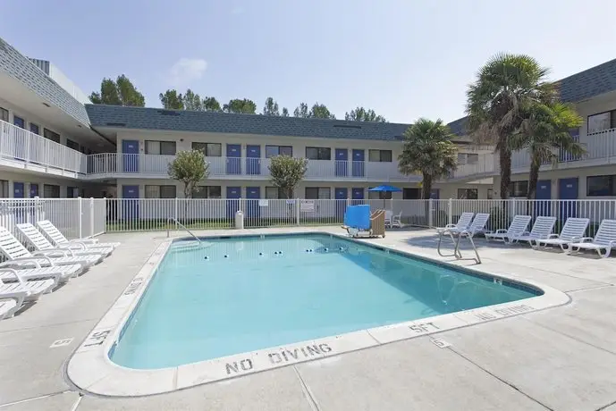 Motel 6 Davis - Sacramento Area 