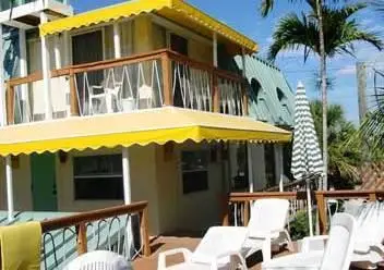 Sun Deck Inn & Suites 