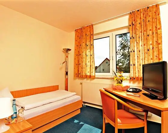 Hotel Zum Grunen Tor Hoppegarten 