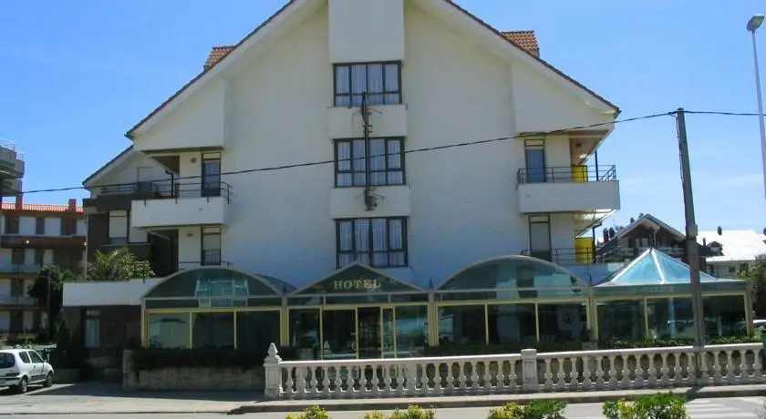 Hotel Isabel Arnuero 