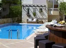 Elotis Suites 