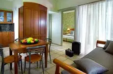 Elotis Suites 