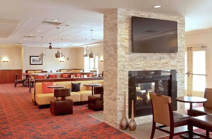 Homewood Suites by Hilton Cambridge-Arlington 