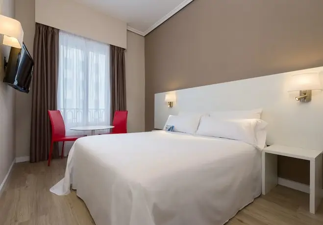 Hotel Madrid Gran Via 25 Managed by Melia 