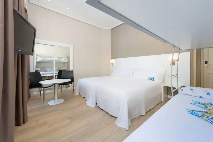 Hotel Madrid Gran Via 25 Managed by Melia 