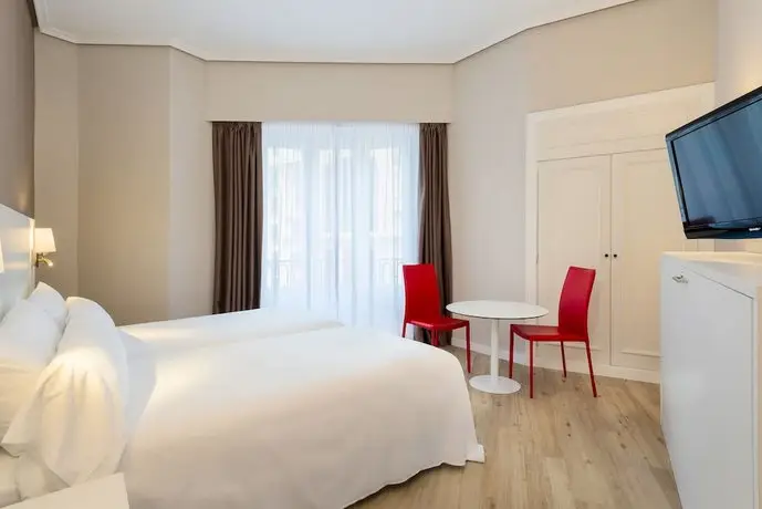 Hotel Madrid Gran Via 25 Managed by Melia 