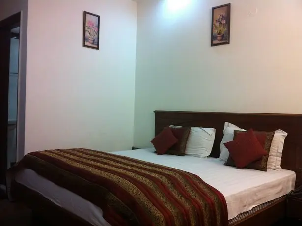 Hotel Chanchal Deluxe