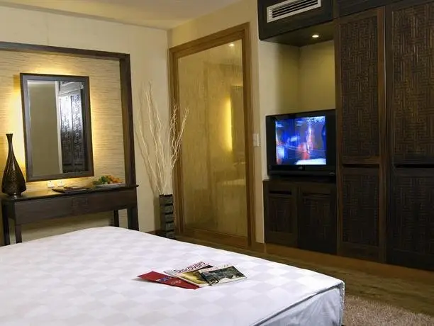 Oriental Suites Hotel 