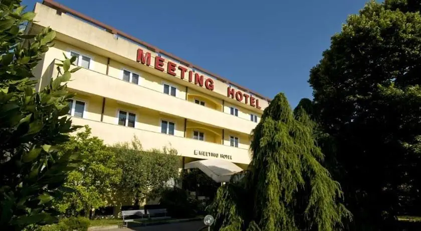 Meeting Hotel