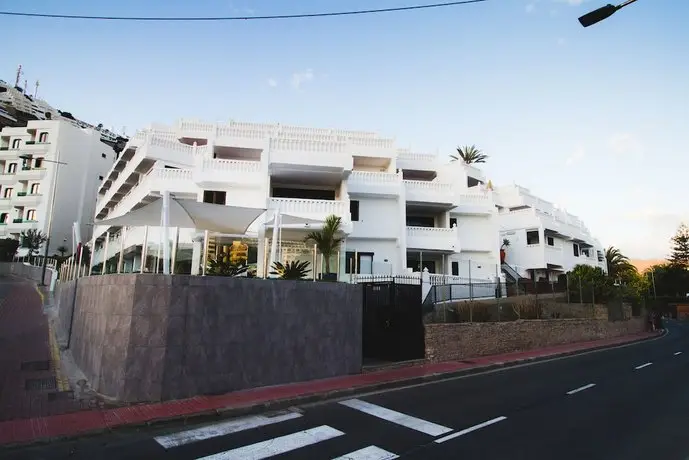 Rio Piedras Apartments 