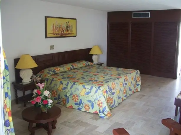 Sands Acapulco Hotel & Bungalows 