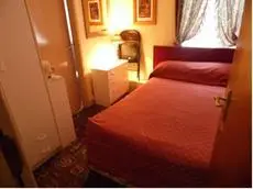 St Albans Hotel - Guest House 