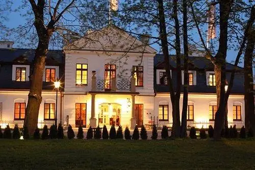 Hotel Dwor Kosciuszko 