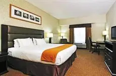 Holiday Inn Express Hotel & Suites Ottawa Airport 