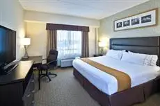 Holiday Inn Express Hotel & Suites Ottawa Airport 