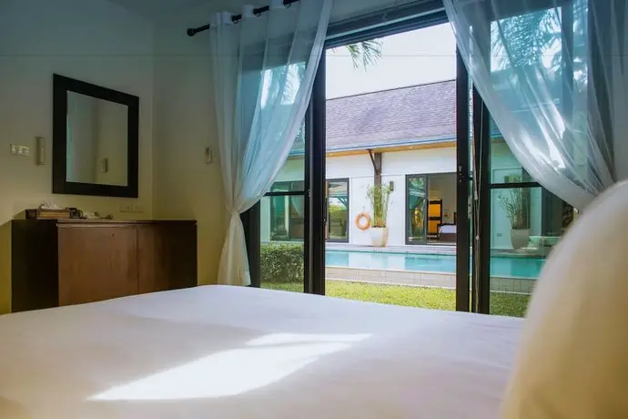 Two Villas Holiday Oriental Style Layan Beach