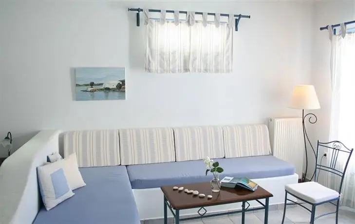 Yades Suites - Apartments & Spa