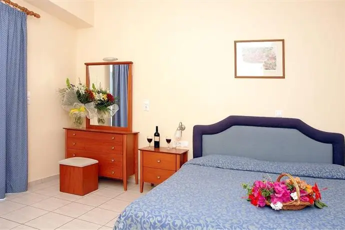 Blue Aegean Hotel & Suites 