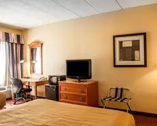 Quality Inn and Suites CVG Airport 