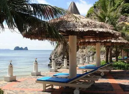 Cat Ba Island Resort & Spa 