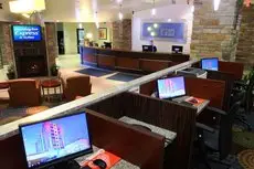 Holiday Inn Express & Suites Pittsburgh West - Greentree 