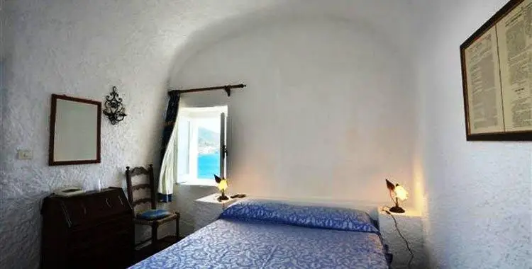 Hotel Torre Dei Borboni 