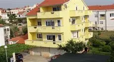 Apartments Sestan 