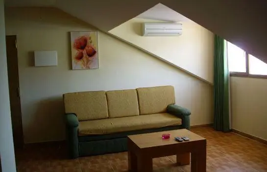 Apartamentos Maria Del Carmen 