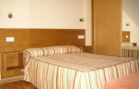 Apartamentos Maria Del Carmen 