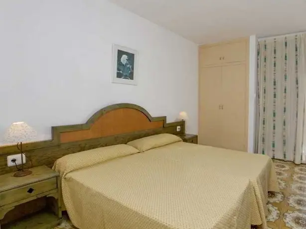 Apartamentos Bon Lloc 