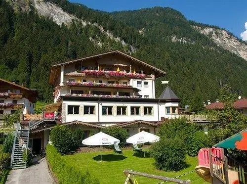 Alpin-Hotel Schrofenblick