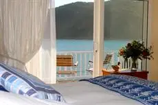 Amanzi Island Lodge 