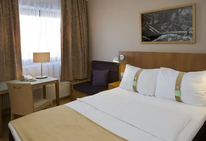 Holiday Inn Helsinki-Vantaa Airport 