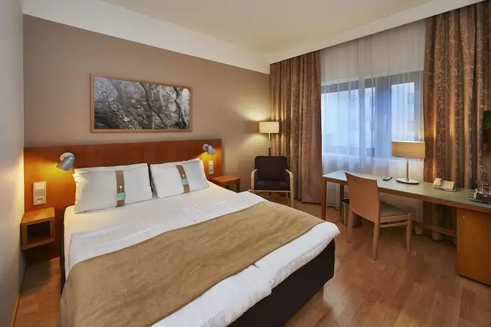 Holiday Inn Helsinki-Vantaa Airport 