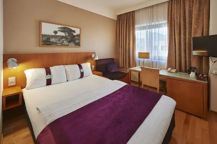 Holiday Inn Helsinki-Vantaa Airport 