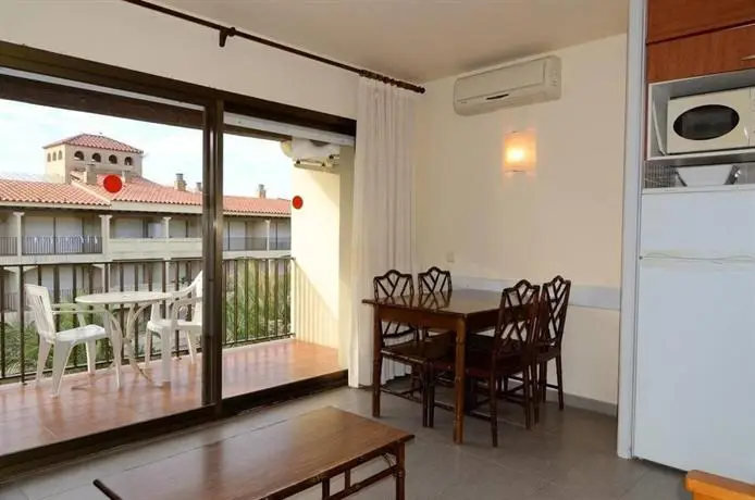 Apartamentos Jademar 