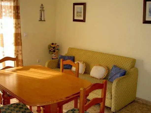 Apartamentos Turisticos Isla Grosa 