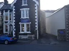 Rayrigg Villa Guesthouse 