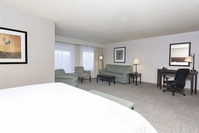 Hampton Inn & Suites Hartford-Manchester 