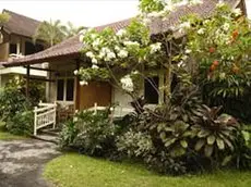 Bali Lovina Beach Cottages 