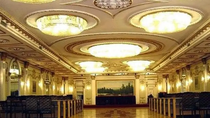 Modern Hotel Harbin 